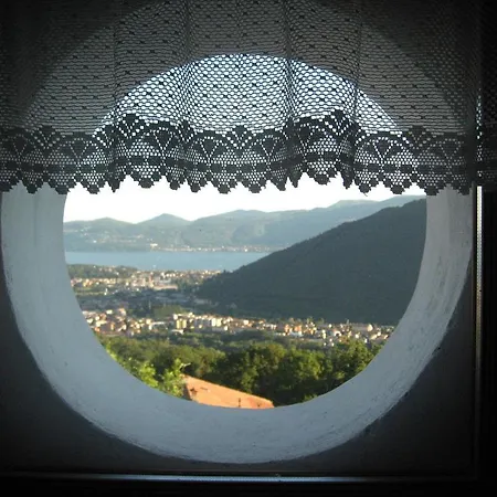 Giardino Sul Lago Bed & Breakfast Verbania