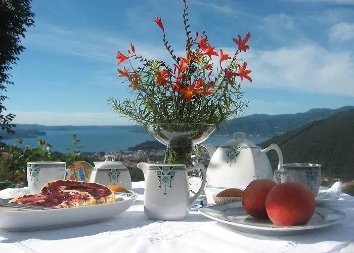 Giardino Sul Lago B&B 베르바니아